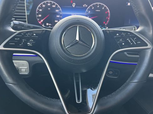 Used 2024 Mercedes-Benz GLE 450 4MATIC image 26