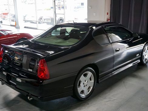 Used 2006 Chevrolet Monte Carlo SS w/ Convenience Package FWD image 62