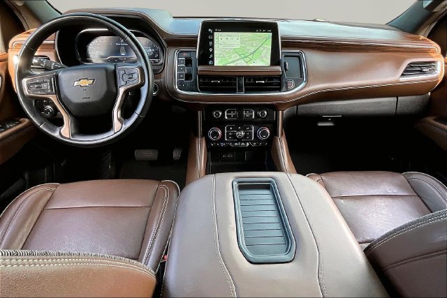 Used 2023 Chevrolet Tahoe High Country w/ Premium Package 2 AWD/4WD image 7