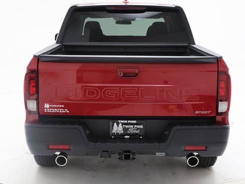 Used 2025 Honda Ridgeline Sport image 7