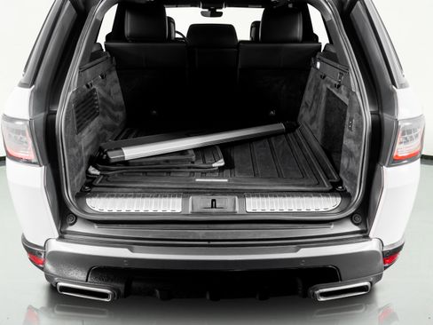 Used 2019 Land Rover Range Rover Sport HSE image 55