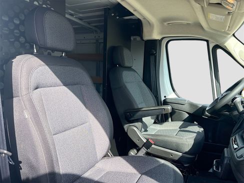 Used 2025 RAM ProMaster 2500 w/ U-Haul Equipment Group image 23