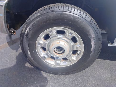 Used 2015 Ford F350 XLT w/ XTR Package image 8