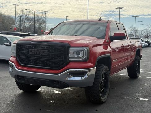 Used 2018 GMC Sierra 1500 SLE image 3