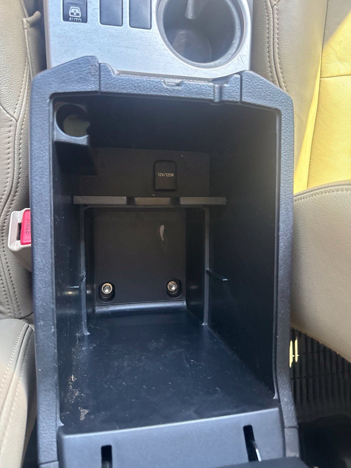 Used 2018 Toyota 4Runner SR5 RWD image 29