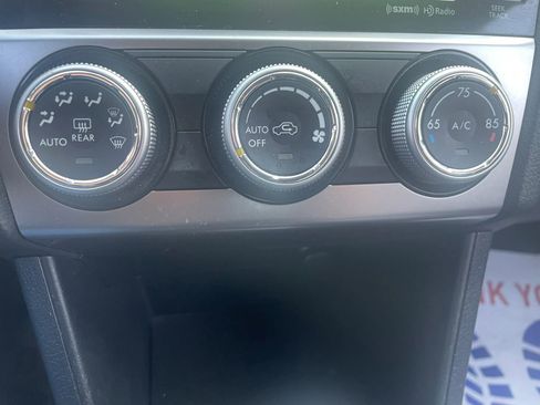 Used 2016 Subaru Crosstrek 2.0i Limited image 11