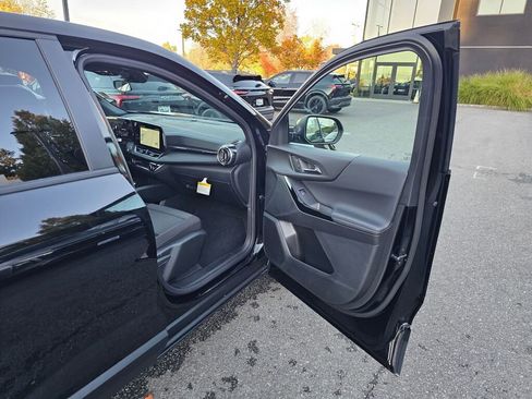 New 2026 Chevrolet Equinox LT image 26