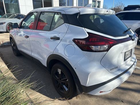 Certified 2024 Nissan Kicks S image 3