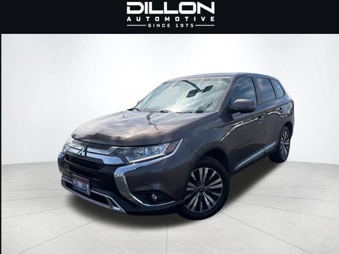 Used 2019 Mitsubishi Outlander AWD image 8