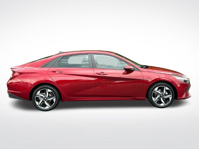 Used 2023 Hyundai Elantra SEL w/ Convenience Package FWD image 6
