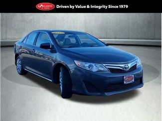 Used 2013 Toyota Camry LE video 1
