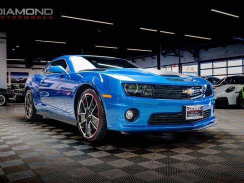 Used 2013 Chevrolet Camaro SS w/ Hot Wheels Special Edition image 30