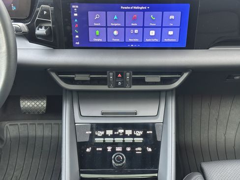 Certified 2024 Porsche Macan 4 Electric AWD/4WD image 26
