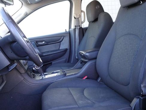 Used 2015 GMC Acadia SLE image 11