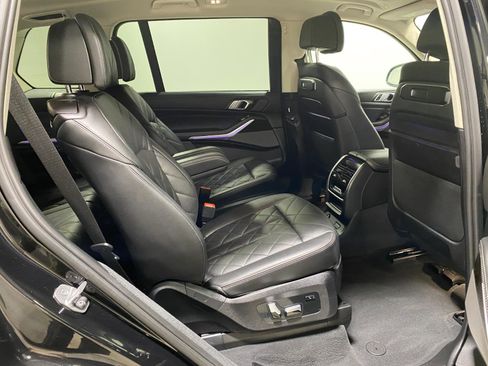 Certified 2024 BMW X7 xDrive40i w/ Premium Package image 13