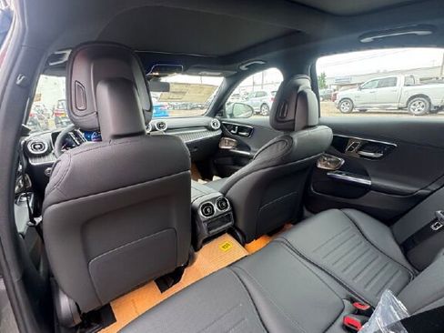 New 2026 Mercedes-Benz C 300 4MATIC Sedan image 17