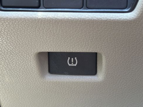 Used 2017 Honda Accord EX-L image 12