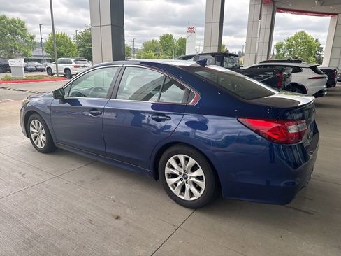 Used 2017 Subaru Legacy 2.5i Premium AWD/4WD image 3