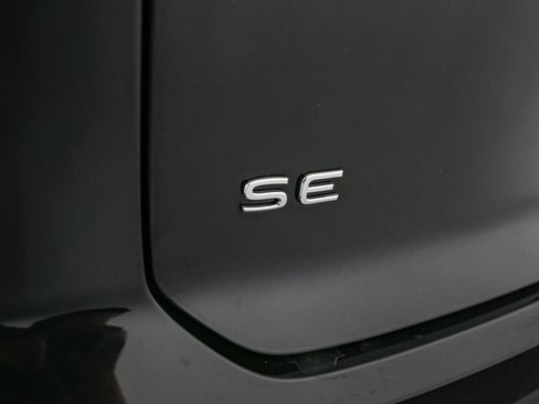 Certified 2023 Volkswagen Atlas Cross Sport SE AWD/4WD image 13