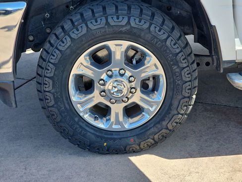 Used 2024 RAM 2500 Big Horn AWD/4WD image 36