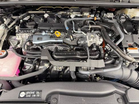 Certified 2025 Toyota Prius Plug-In Hybrid FWD image 40