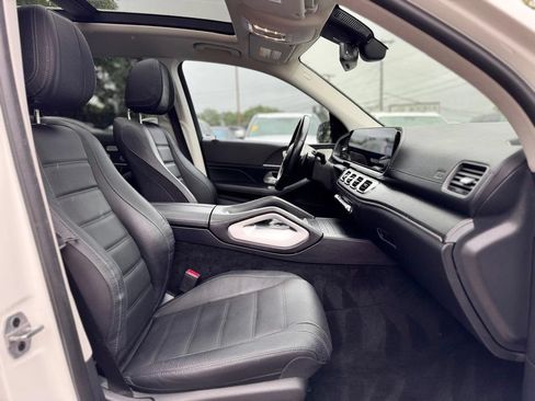 Used 2023 Mercedes-Benz GLS 450 4MATIC image 29
