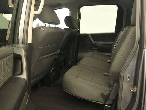 Used 2014 Nissan Titan SV w/ SV Value Truck Package AWD/4WD image 10