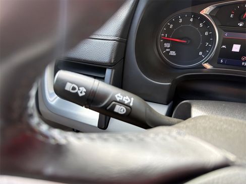 Used 2022 GMC Terrain SLT w/ Infotainment Package II image 28