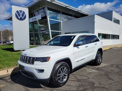 Used 2017 Jeep Grand Cherokee Limited w/ Luxury Group II AWD/4WD image 1