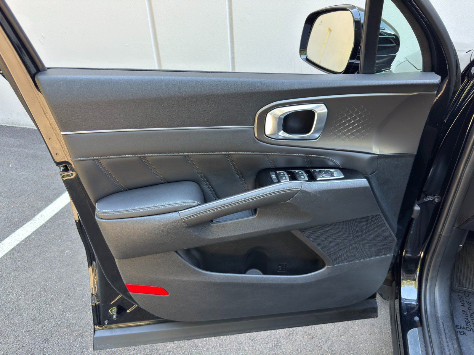 Used 2024 Kia Sorento SX FWD image 43