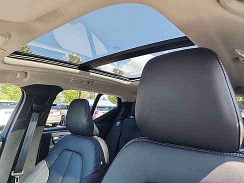 Certified 2026 Volvo XC40 B5 Plus AWD/4WD image 13