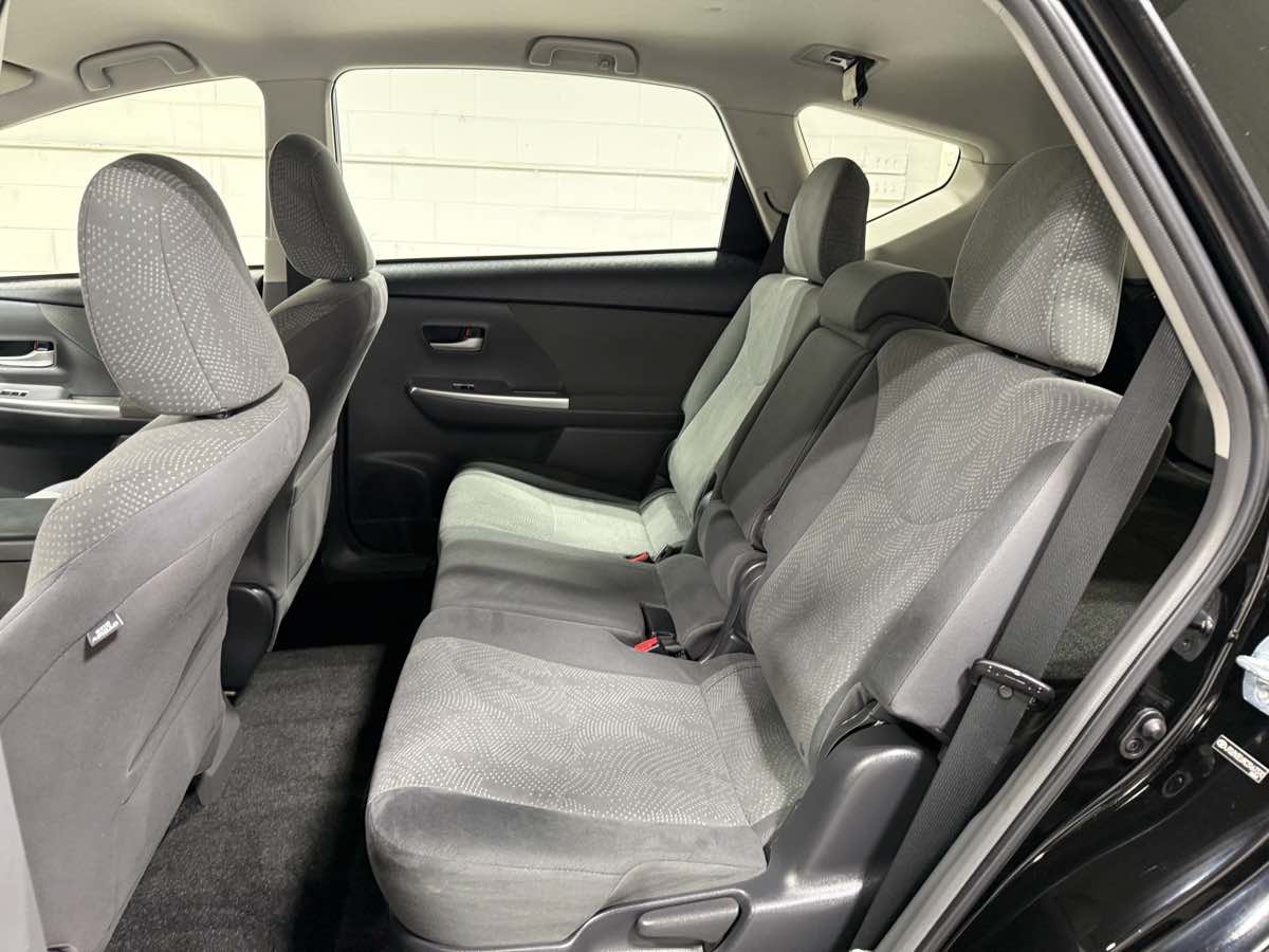 Used 2012 Toyota Prius V Three FWD image 18