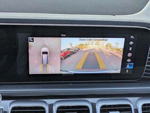 Used 2021 Mercedes-Benz GLS 450 4MATIC image 16