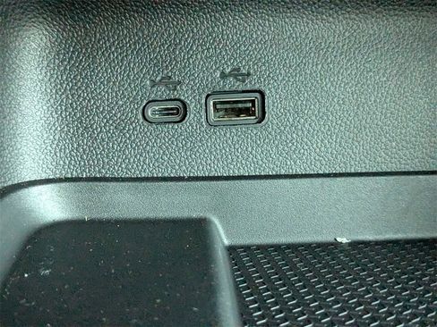 New 2026 Chevrolet Traverse RS w/ LPO, Floor Liner Package image 18