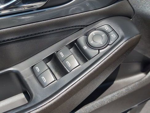 Certified 2023 Chevrolet Traverse LT FWD image 22