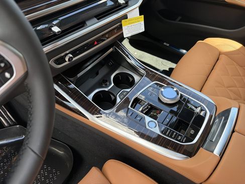 New 2027 BMW X7 xDrive40i w/ Executive Package AWD/4WD image 24