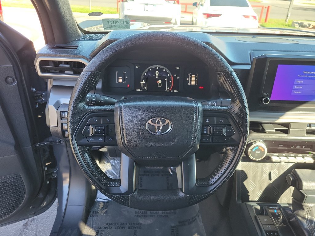 Used 2025 Toyota Tacoma SR5 AWD/4WD image 26