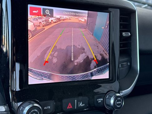 New 2026 RAM 1500 4x4 Crew Cab image 17