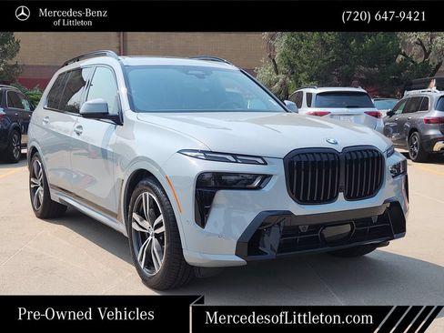Used 2026 BMW X7 xDrive40i w/ M Sport Package AWD/4WD image 3