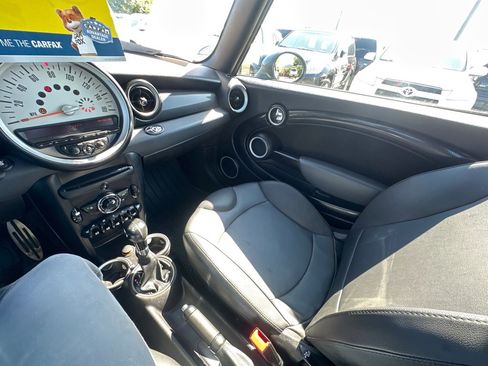 Used 2011 MINI Cooper S image 18