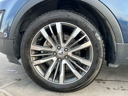 Used 2017 Ford Explorer Platinum image 33