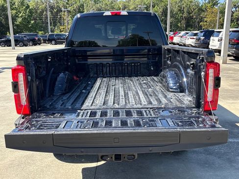 Used 2023 Ford F250 King Ranch w/ FX4 Off-Road Package AWD/4WD image 32