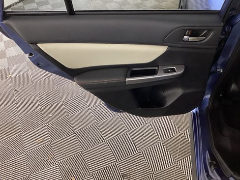 Used 2017 Subaru Crosstrek 2.0i Limited image 13