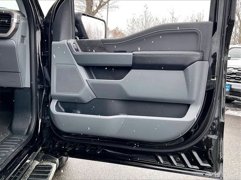 Used 2024 Ford F150 XLT w/ Mobile Office Package image 11