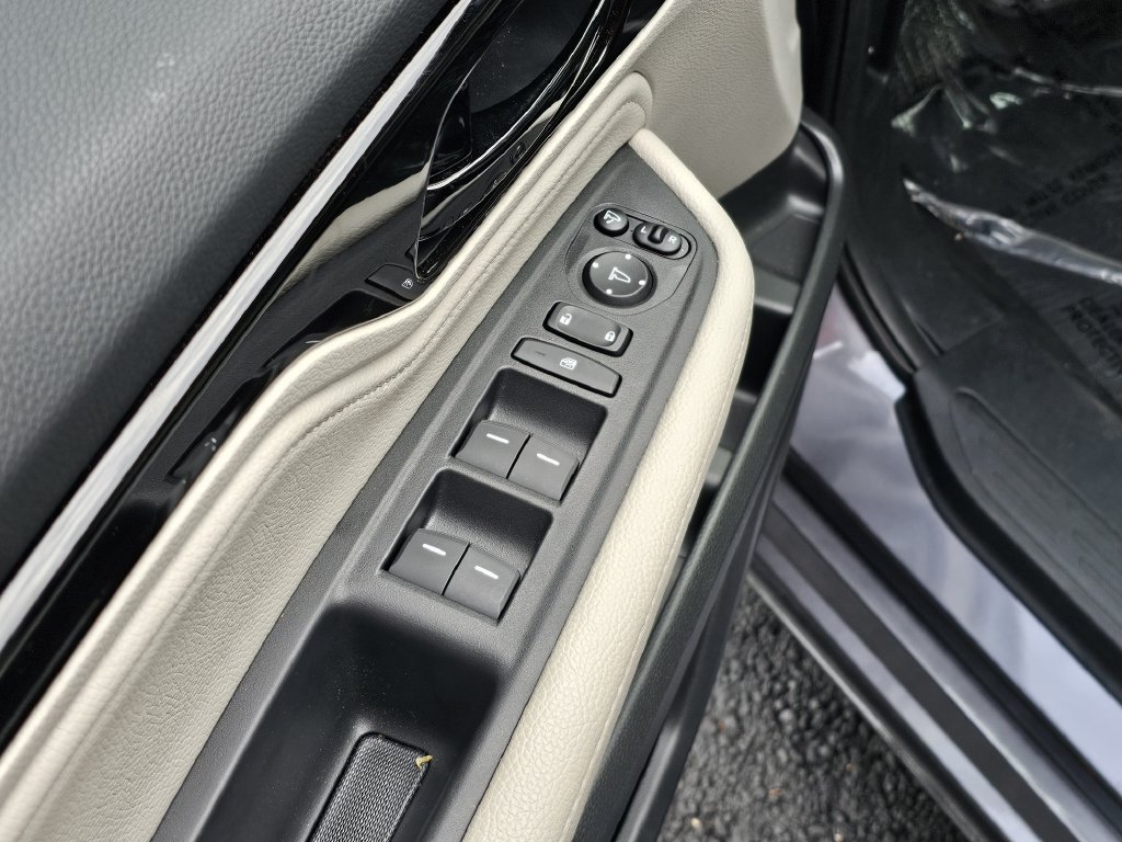 Used 2026 Honda Odyssey Elite image 18