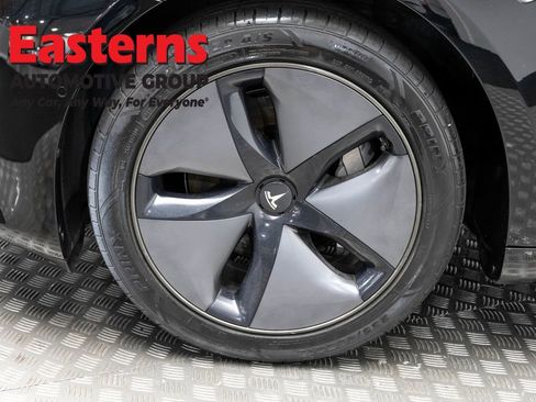Used 2019 Tesla Model 3 Standard Range Plus RWD image 25
