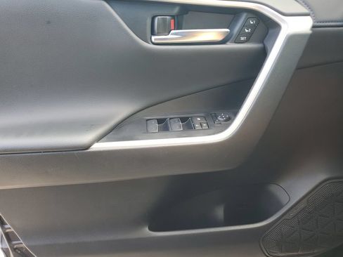 Used 2024 Toyota RAV4 XSE w/ Advanced Technology Package AWD/4WD image 19