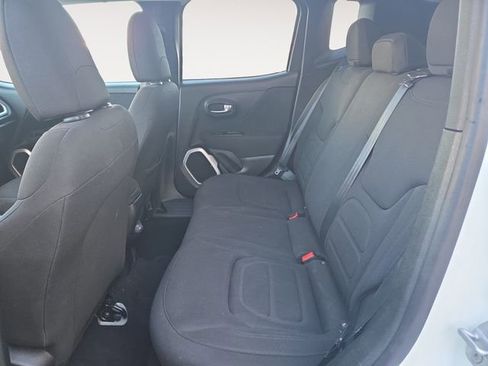 Used 2018 Jeep Renegade Latitude image 14