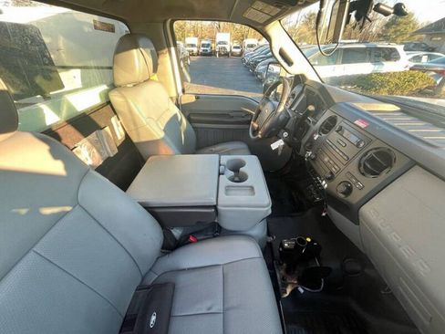 Used 2011 Ford F550 2WD Reg Cab 141 WB 60 CA XL w/ Snow Plow Prep Pkg image 33