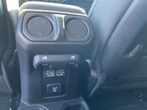 Used 2023 Jeep Gladiator Mojave w/ Cold Weather Group image 17